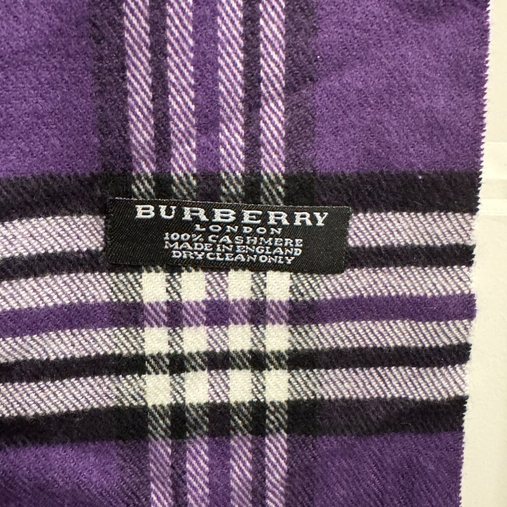 Burberry Cashmere scarf oxblood - Picture 2 of 2